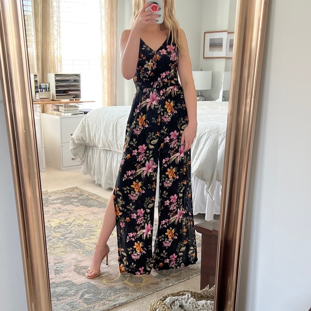 American Eagle Outfitters Tie Back Jumpsuit